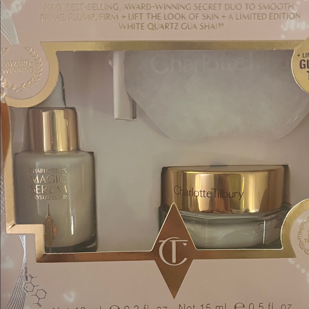 Charlotte Tilbury Iconic Magic Mini Skin Set - Picture 6 of 6